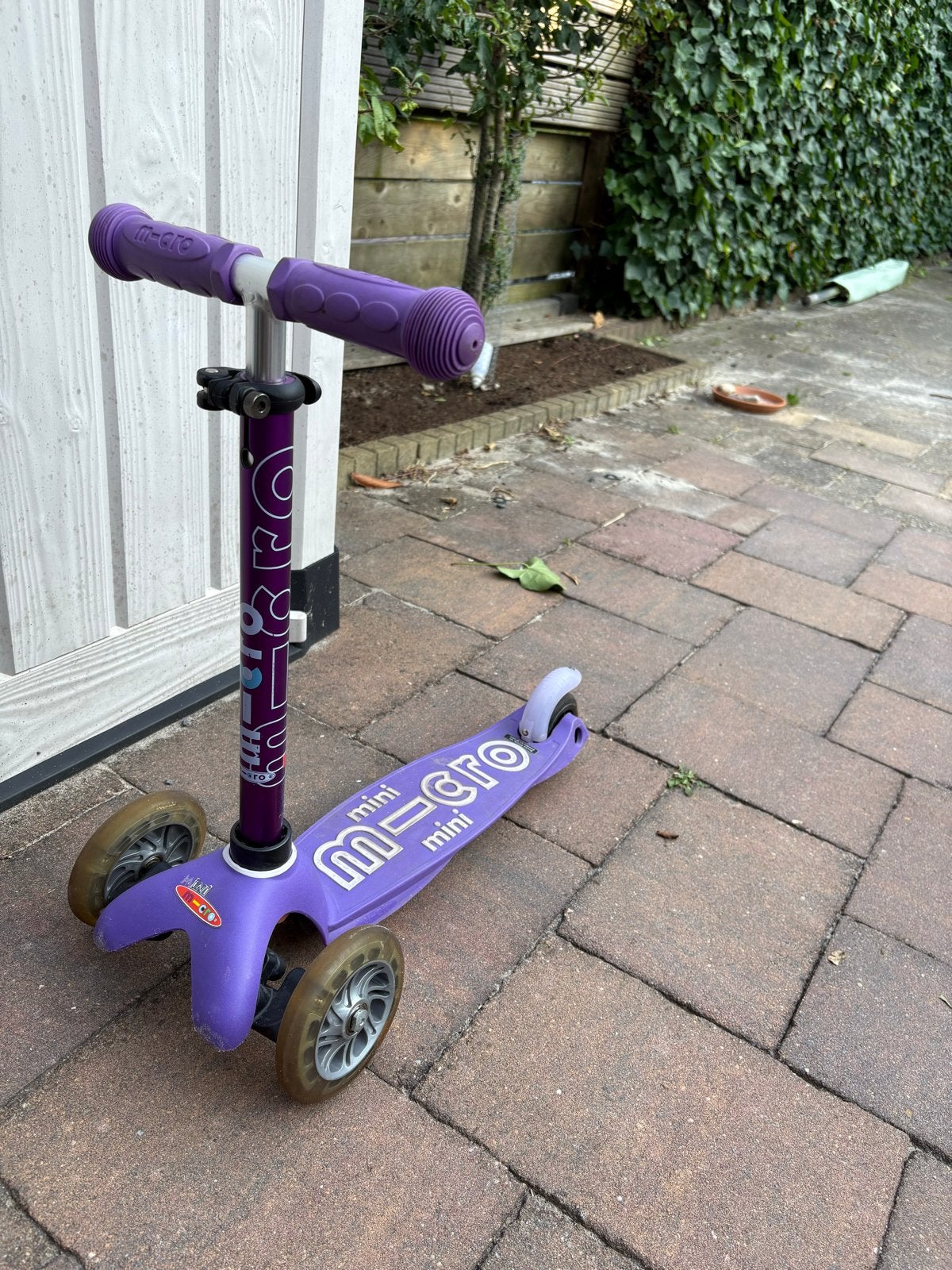 Micro Mini Step Paars met lichtjes- Gebruikt, Fietsen en Brommers, Steps, Gebruikt, Gewone step, Ophalen