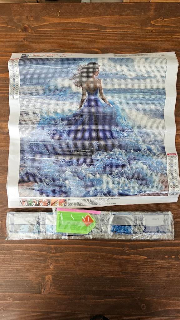 Nieuwe Diamond Painting - Vrouw in de golven, Ophalen of Verzenden, Nieuw, Diamond painting