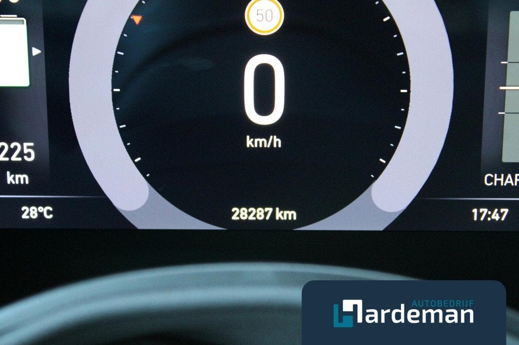 Fiat 500 42 kWh Carplay Navi SOH 98.3%, Stof, 118 pk, Met garantie (alle), 4 stoelen
