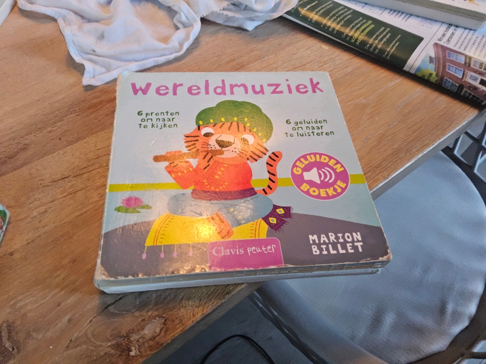 Wereldmuziek Geluidenboekje - Marion Billet, Gelezen, Ophalen of Verzenden, Marion Billet, Uitklap-, Voel- of Ontdekboek