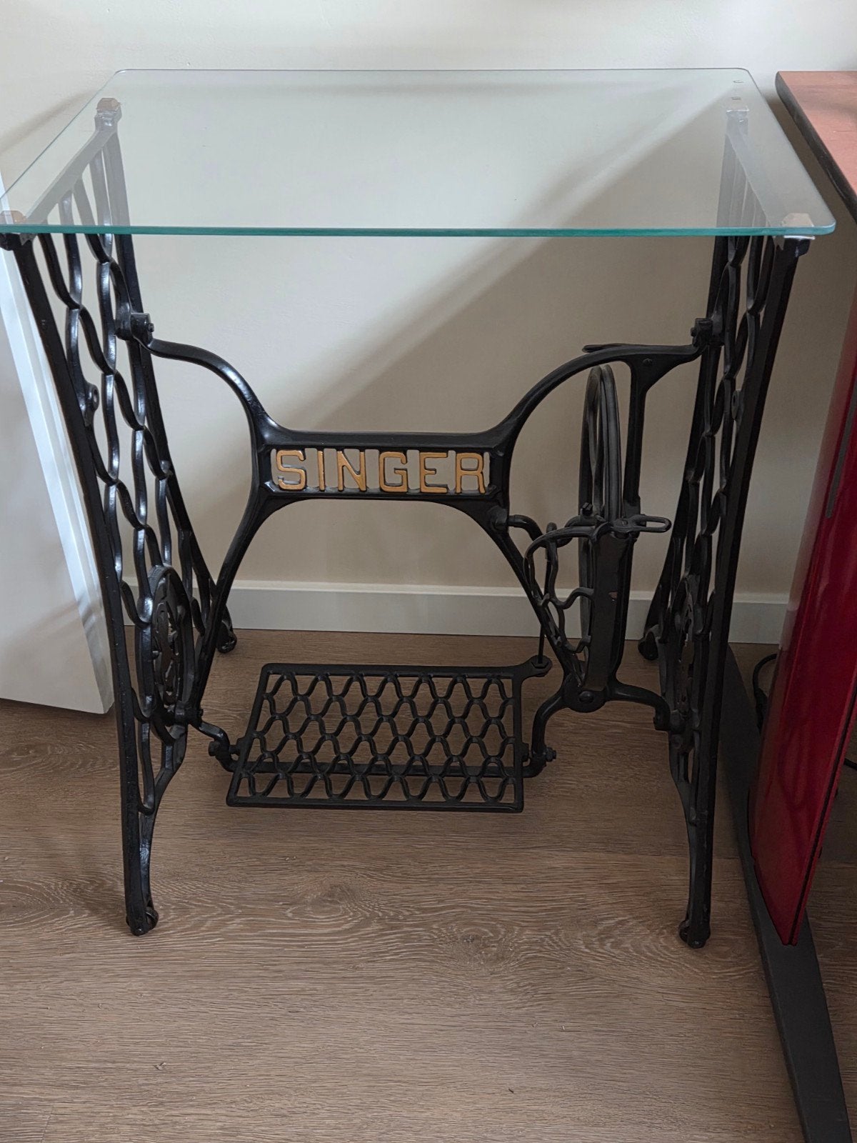 Vintage Singer naaitafel met glazen blad, Ophalen, 55 tot 75 cm, 60 cm of meer, Rechthoekig