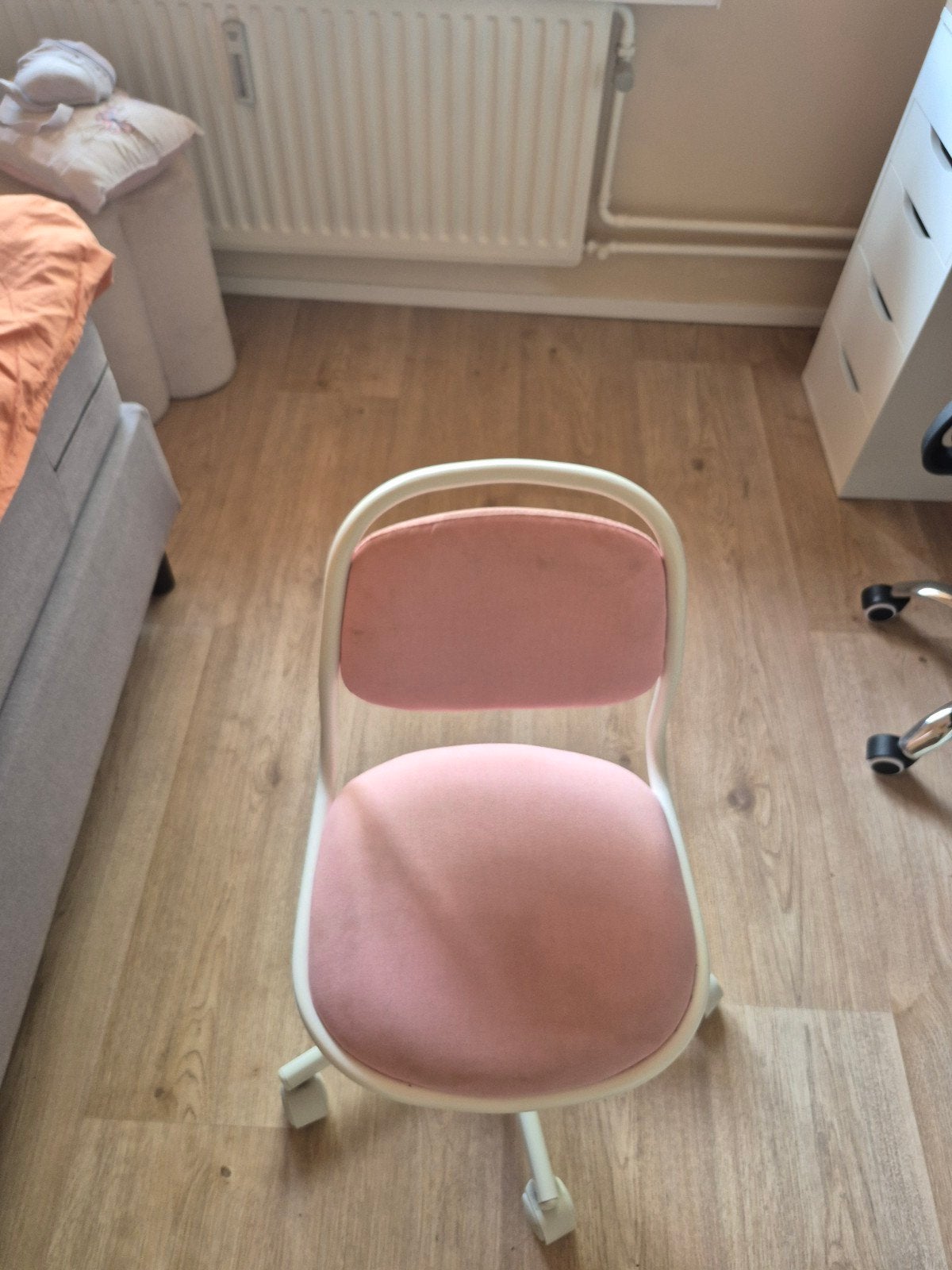 Roze bureaustoel ikea, Ophalen, Gebruikt, Roze