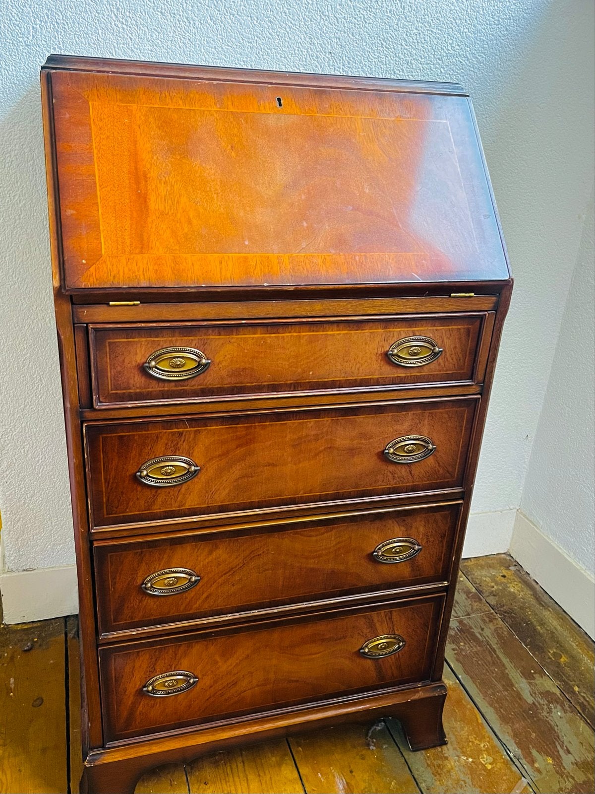 Heldense Secretaire Bureau, Ophalen, Gebruikt