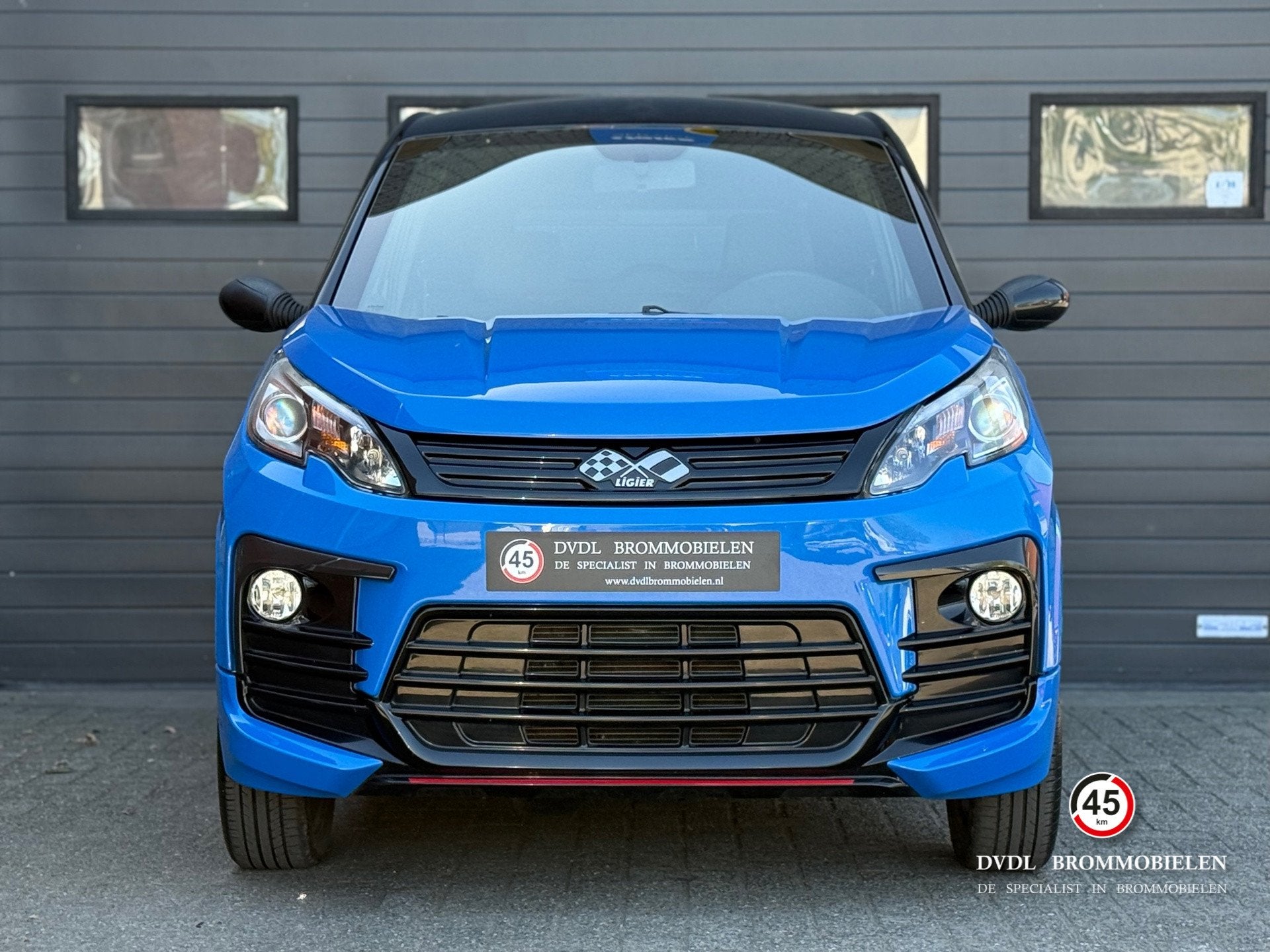 Ligier JS60 Sport Ultimate Brommobiel 2022 1e eig 19dkm ZGAN, Gebruikt, DVDL Brommobielen, Staarten 32
5281PL  Boxtel, NL, Info@dvdlbrommobielen.nl