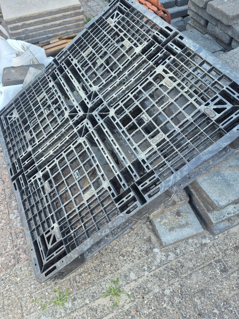 Pallet plastic 1 stuk, Ophalen, 60 cm of meer, Overige typen, 50 tot 75 cm