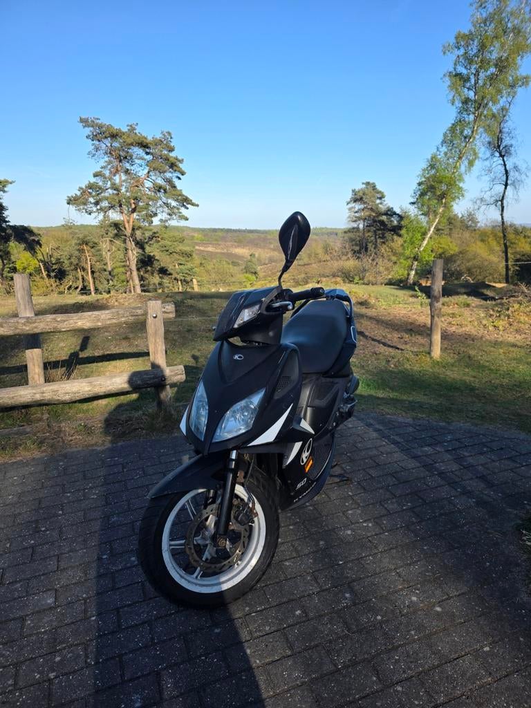 Kymco Super 8 Scooter - Zwart, Goede Staat, Ophalen, Gebruikt, Maximaal 45 km/u, Benzine