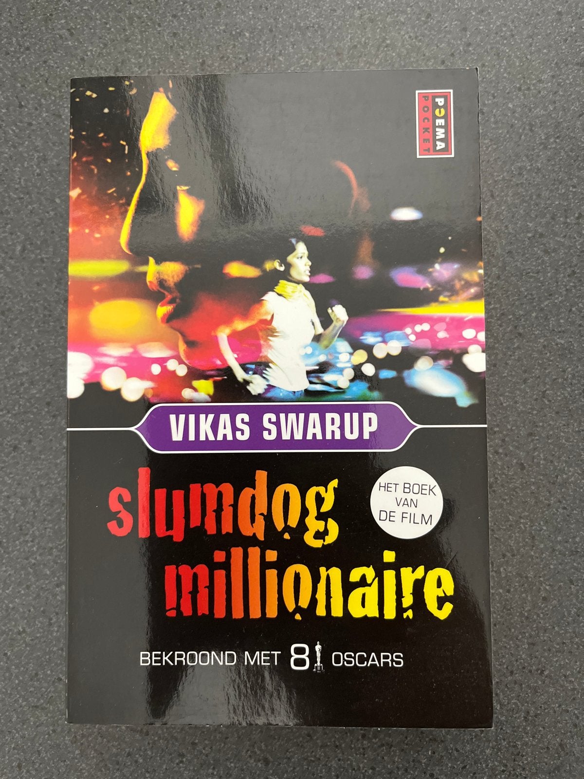 Slumdog Millionaire - Het boek van de film, Ophalen of Verzenden, Zo goed als nieuw