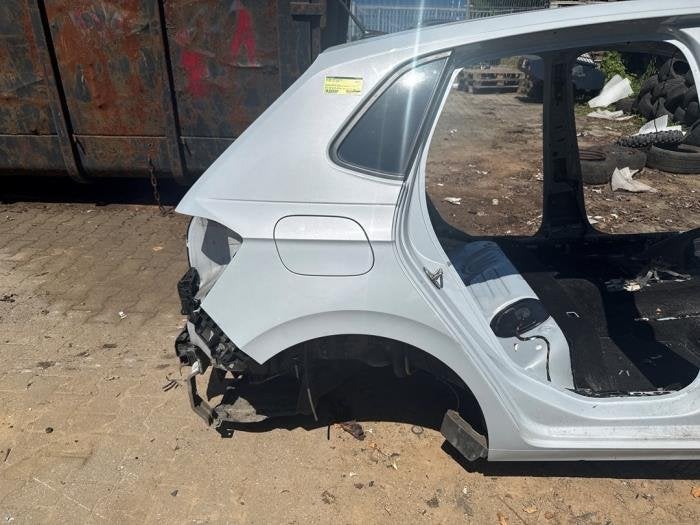 Snijdeel rechts-achter van een Volkswagen Polo (LB9Z), Auto-onderdelen, Gebruikt, -, Volkswagen, -