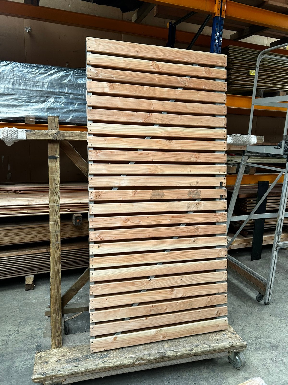 Tuindeur Douglas geschaafd Villach 100x200cm incl. Slot, Ophalen, 100 tot 150 cm, Nieuw, Draaipoort