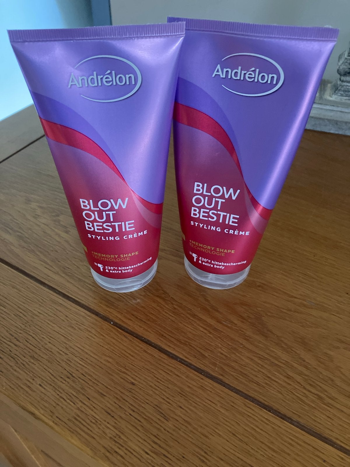 Andrélon Blow Out Bestie Styling Crème - 2 stuks, Sieraden, Tassen en Uiterlijk, Uiterlijk | Haarverzorging, Ophalen, Nieuw, Gel, Wax, Haarlak of Mousse