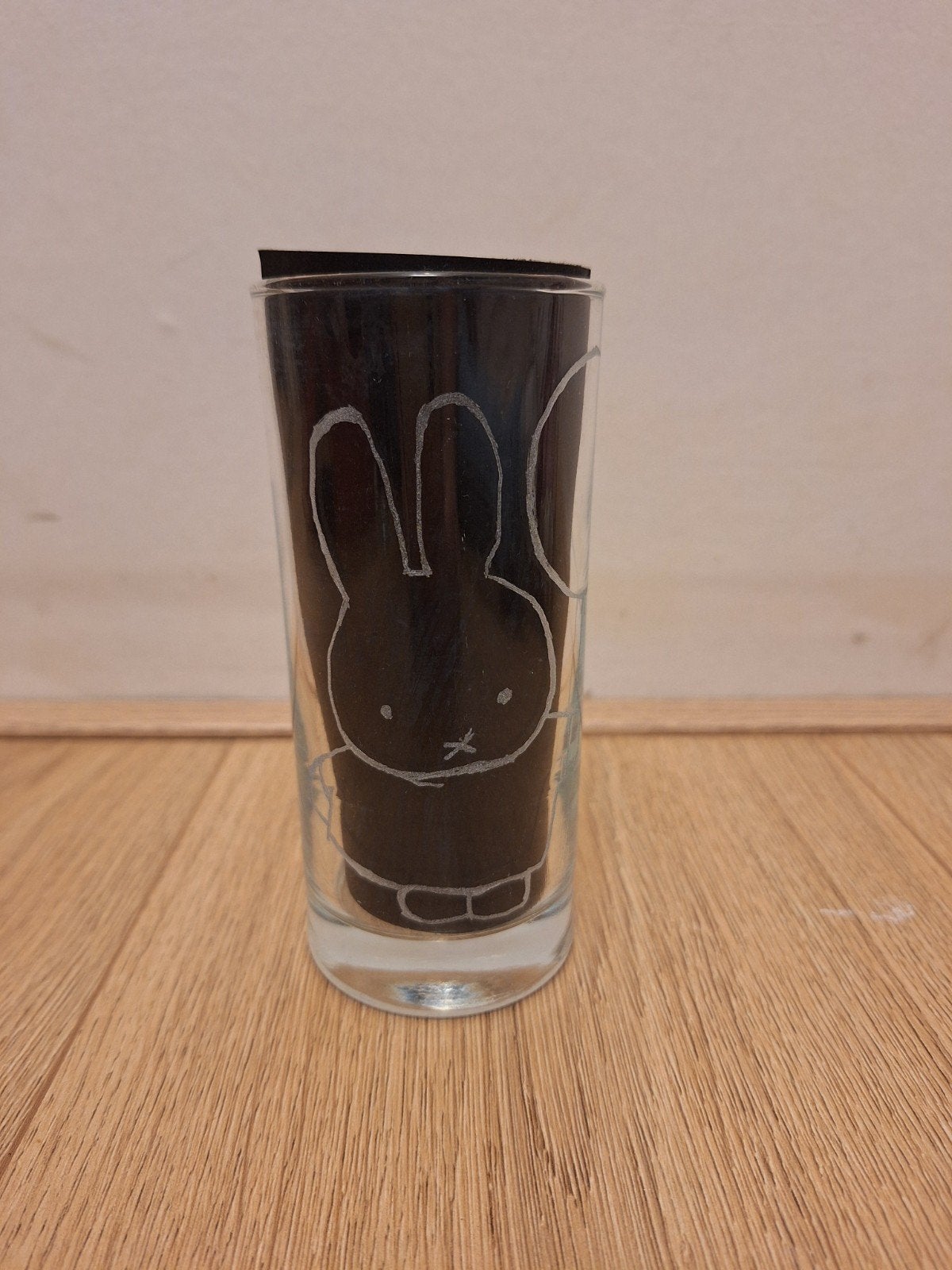 Gegraveerde longdrinkglas nijntje, Ophalen, Zo goed als nieuw, Frisdrankglas