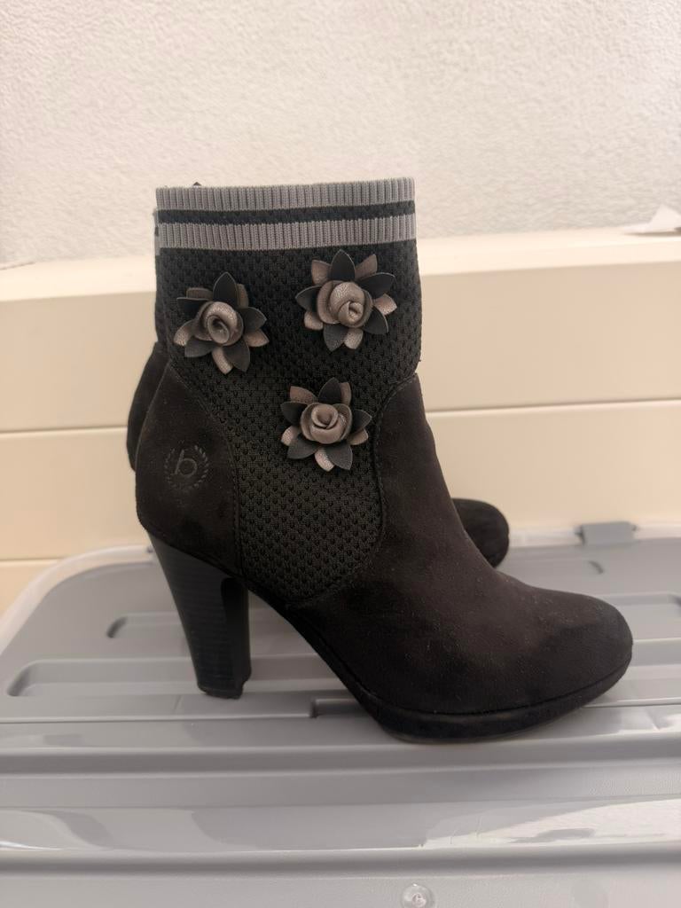 Boots bugatti maat 37, Kleding | Dames, Schoenen, Ophalen of Verzenden, Zo goed als nieuw, Zwart