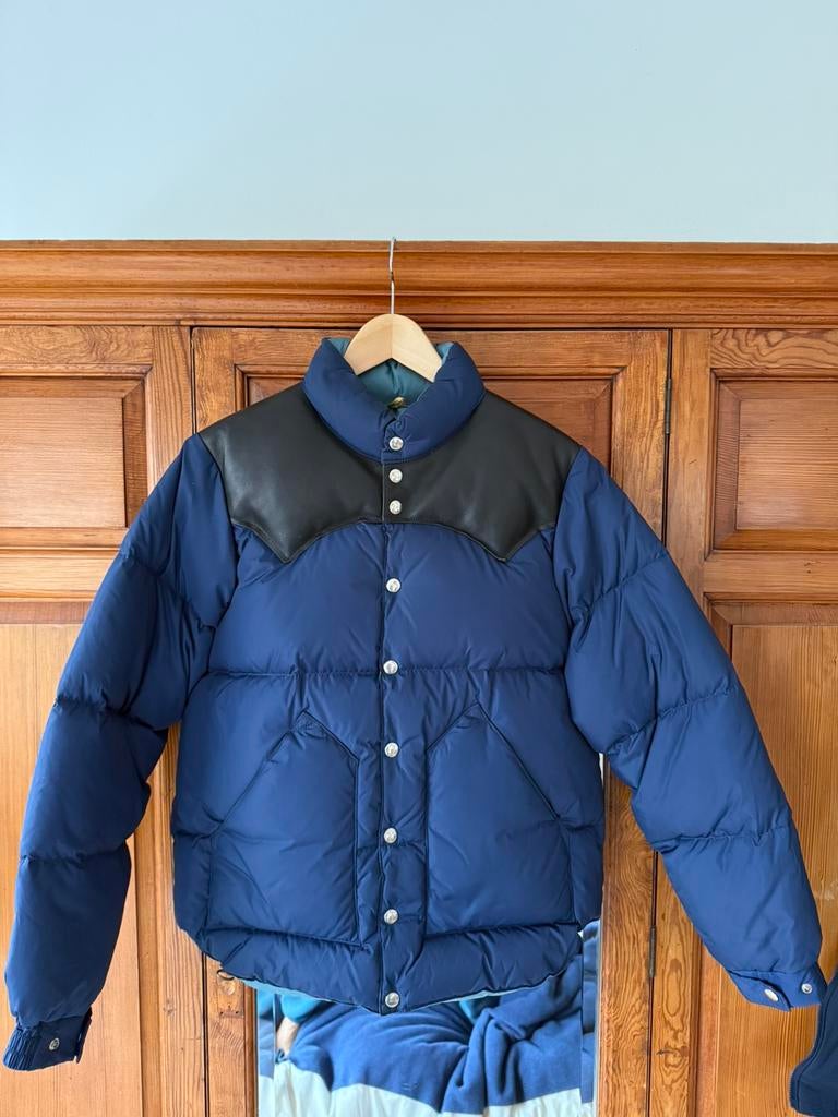 Nieuwstaat Rocky Mountain Featherbed Puffer Jacket Size 38, Ophalen of Verzenden, Zo goed als nieuw, Maat 46 (S) of kleiner, Blauw