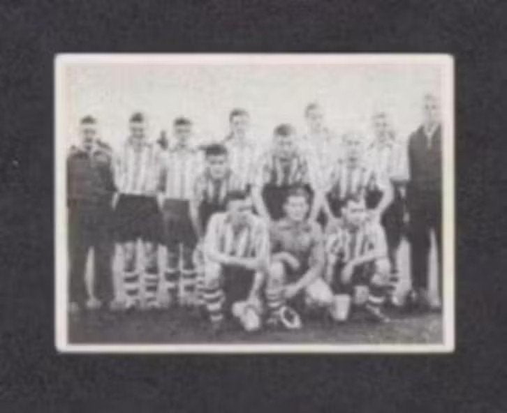 Voetbalplaatje V.V. Eindhoven 1951-1952., Ophalen of Verzenden, Zo goed als nieuw
