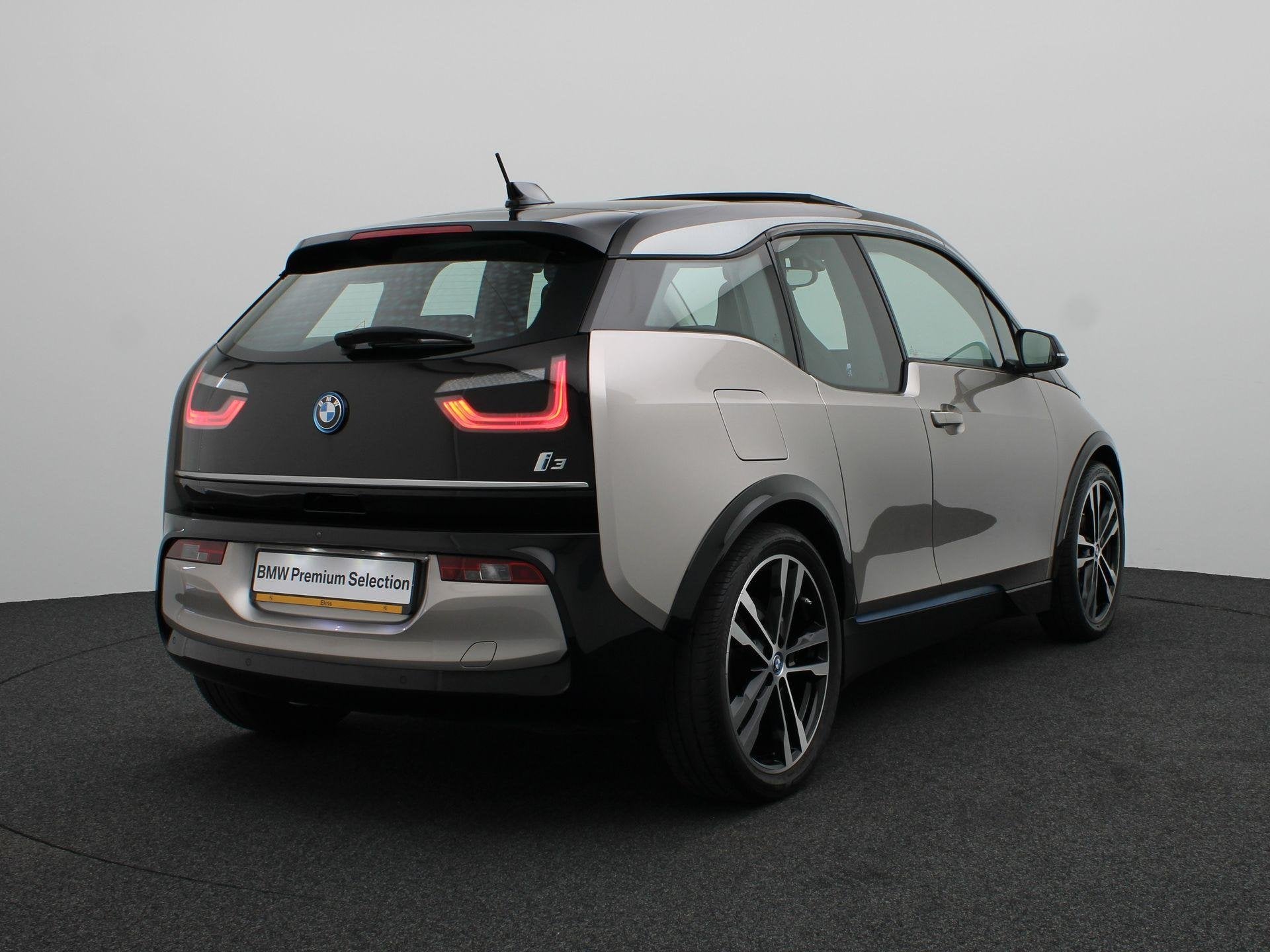BMW i3 Business Edition Plus Sportpakket | Achteruitrijcamer, Automaat, Met garantie (alle), 4 stoelen, 258 min