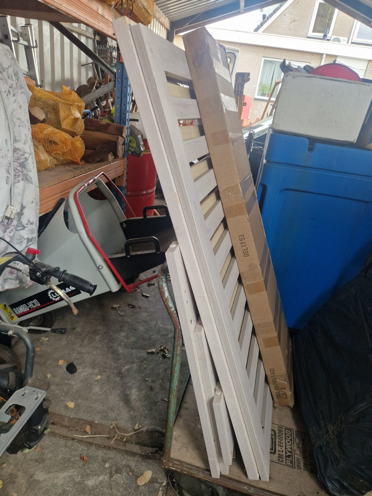 baby bed., Doe-het-zelf en Verbouw, Metalen, Ophalen, Gebruikt