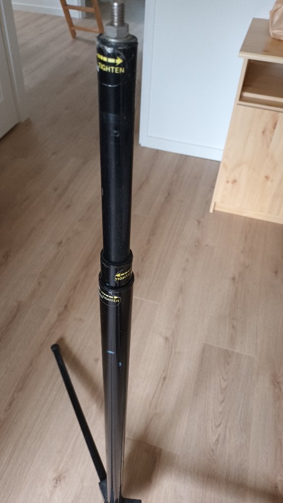 Statief voor bouwlamp (hoog), Doe-het-zelf en Verbouw, Bouwverlichting, Ophalen, Met statief, Zo goed als nieuw, Armatuur