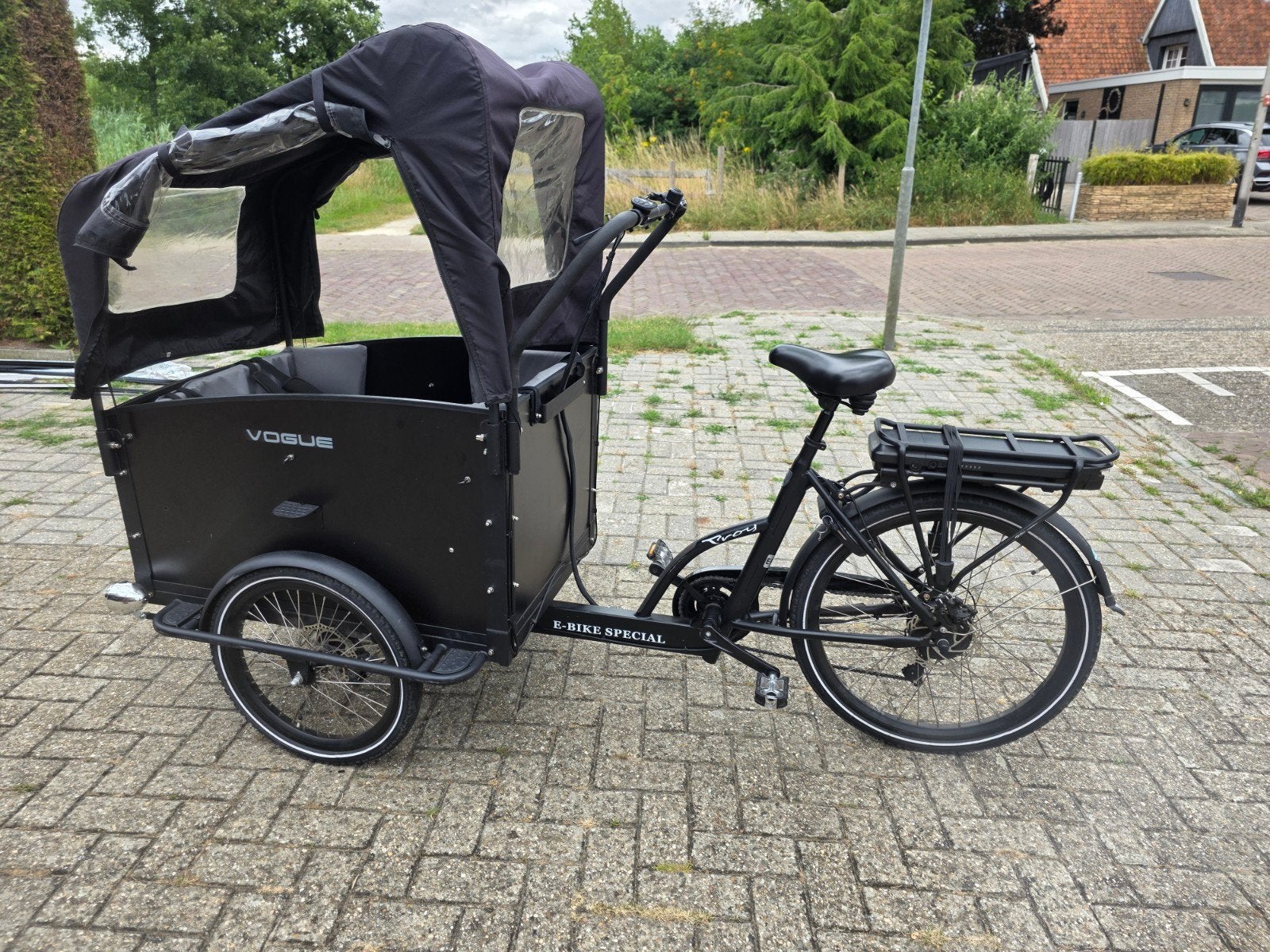 Elektrische bakfiets Vogue - 3 wieler, 4 kinderen of meer, Elektrisch, Zo goed als nieuw, Ophalen
