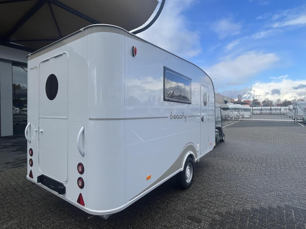 Hobby Beachy 420 2024 MEGA KORTING!!!, Caravans en Kamperen, Overige typen, Standaardzit, Hobby, Tot en met 2
