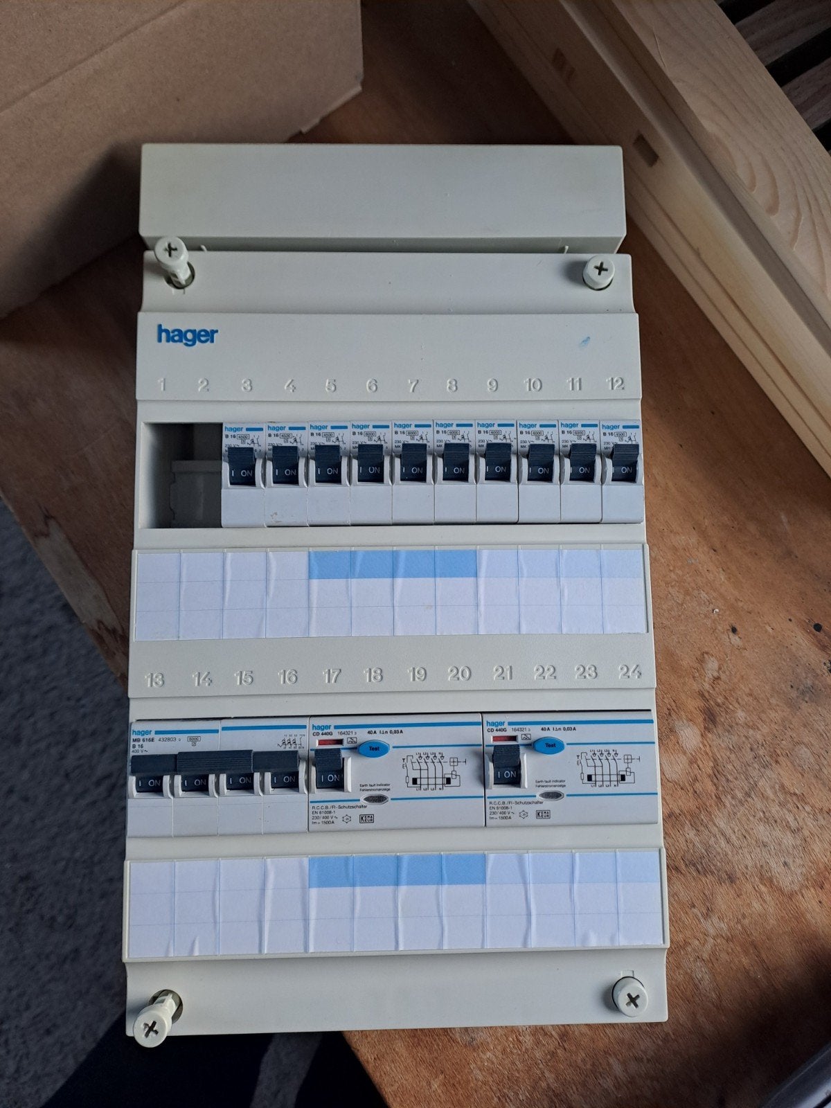 Hager Groepenkast 3 fase kookgroep en 10 groepen, Ophalen of Verzenden, Gebruikt, Hager, Groepenkast