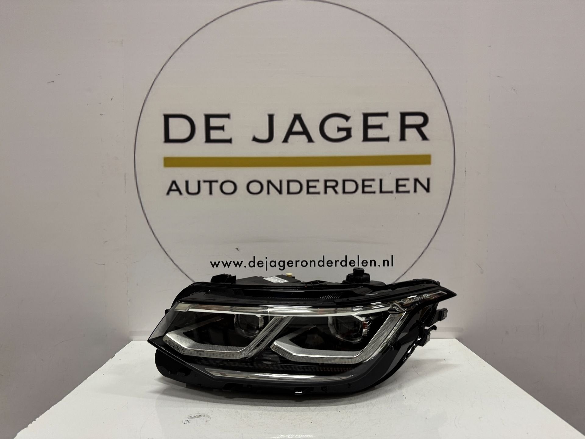 VOLKSWAGEN VW TIGUAN 5NA FACELIFT KOPLAMP FUL LED 5NB941081G, Gebruikt, Volkswagen, Volkswagen AG, Berliner Ring 2
38440  Wolfsburg, DE