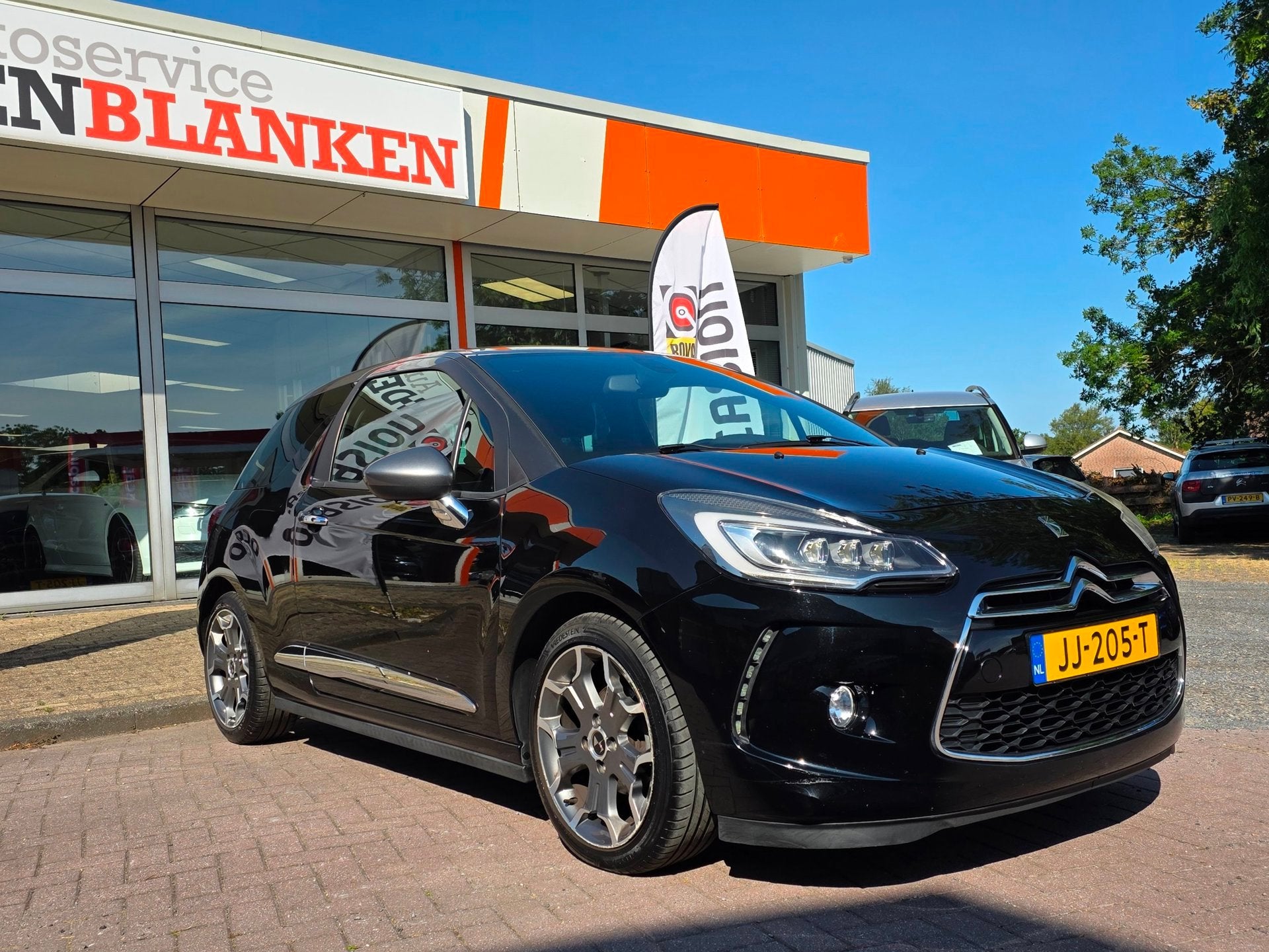 DS 3 1.2 PureTech So Chic Automaat BJ.2016 / Navi / Cruise /, Auto's, DS, Gebruikt, Euro 6, 1199 cc, Origineel Nederlands