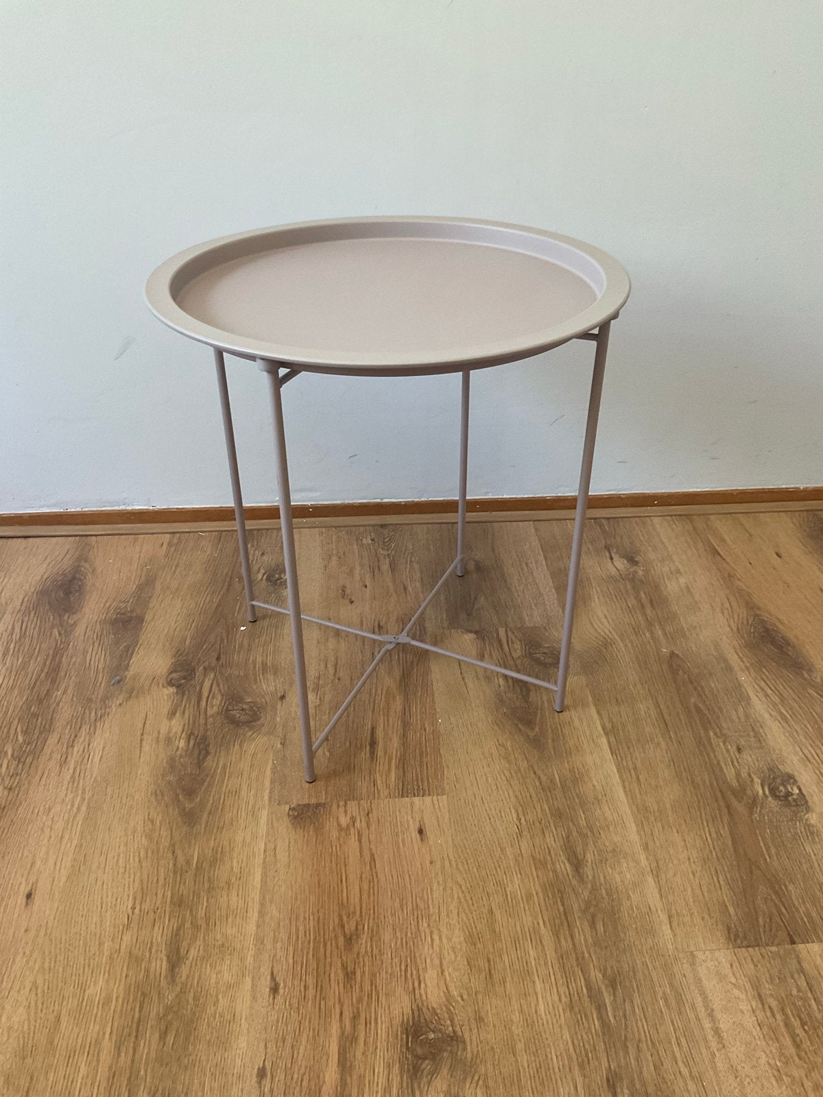 Ronde bijzettafel oud roze - 47cm diameter, 50cm hoog, Gebruikt, Metaal of Aluminium, Rond, Ophalen