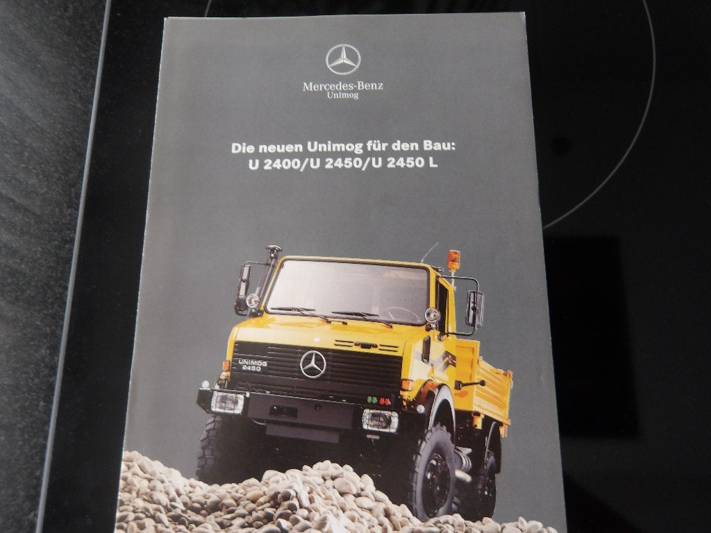Mercedes-Benz Unimog U 2400/U 2450/U 2450 L Brochure, Ophalen of Verzenden