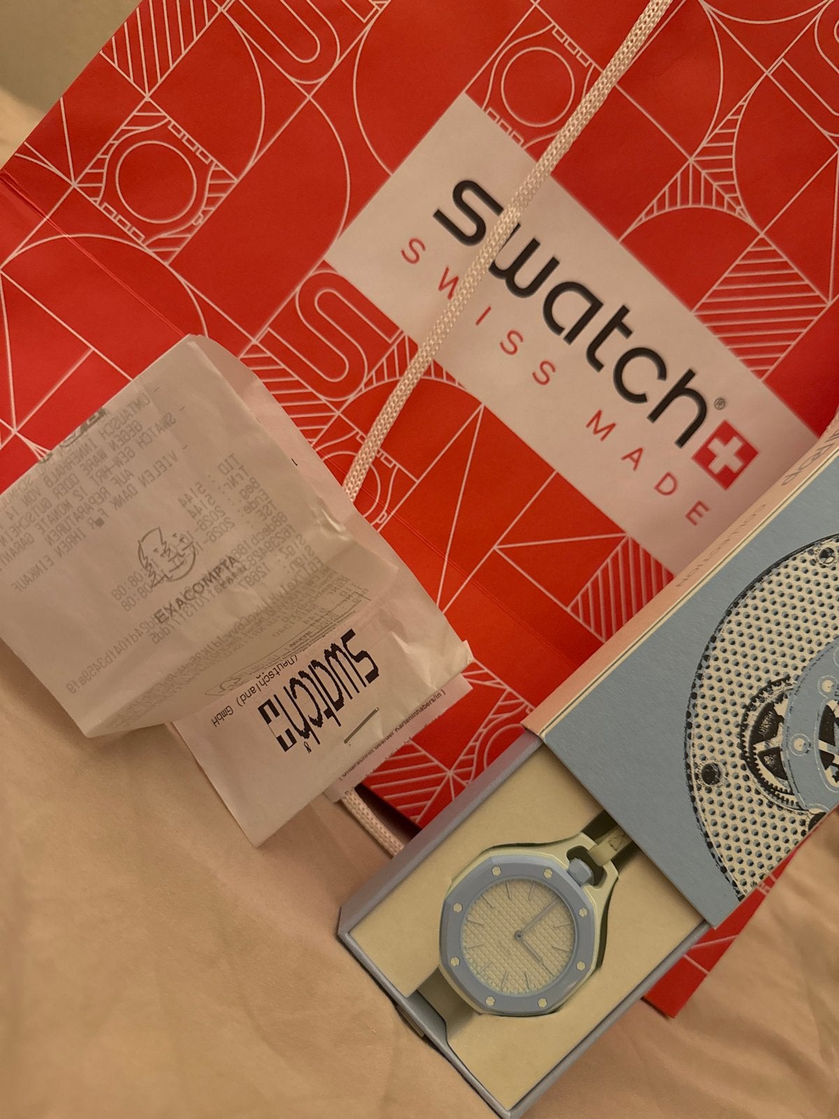 Swatch horloge - Royal Pop - Nieuw in doos met stickers, Ophalen, Kunststof, Polshorloge, Swatch