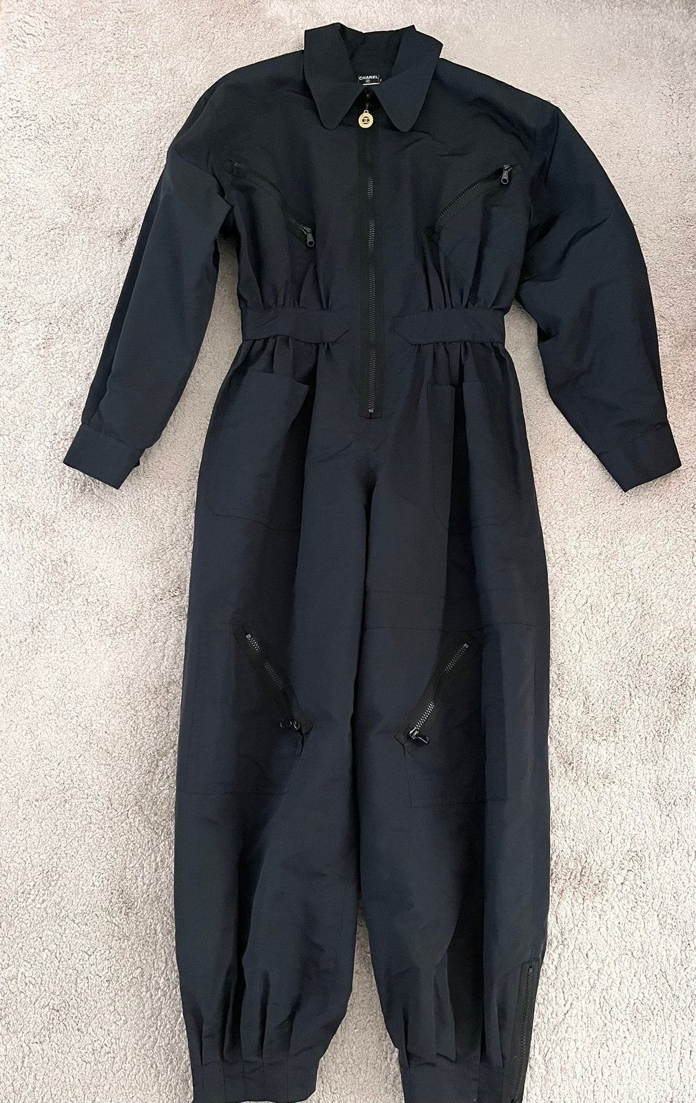 Chanel jumpsuit origineel!, Kleding | Dames, Ophalen of Verzenden, Zo goed als nieuw, Maat 38/40 (M), Zwart