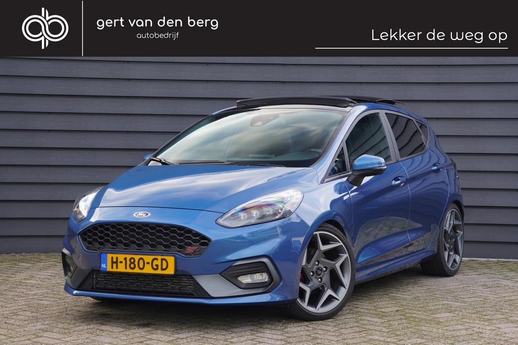 Ford Fiesta 1.5 EcoBoost ST-3 - RECARO - PANODAK - B&O - 240, Auto's, Ford, Voorwielaandrijving, Blauw, Bedrijf, Onderhoudsboekje