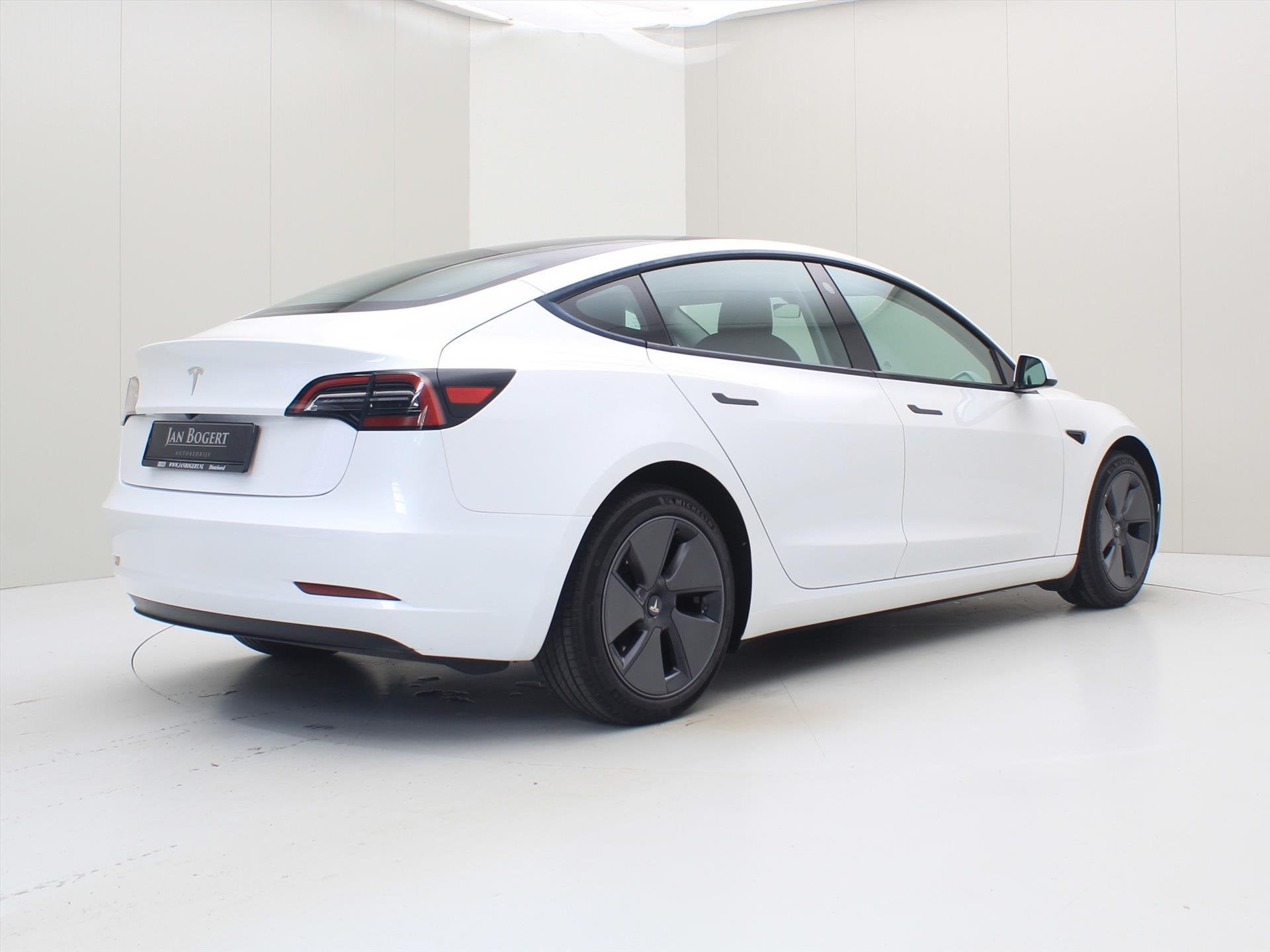 Tesla Model 3 Standard RWD Plus UPGRADE 94.8% SoH [ LFP-ACCU, Auto's, Automaat, Gebruikt, Zwart, Wit