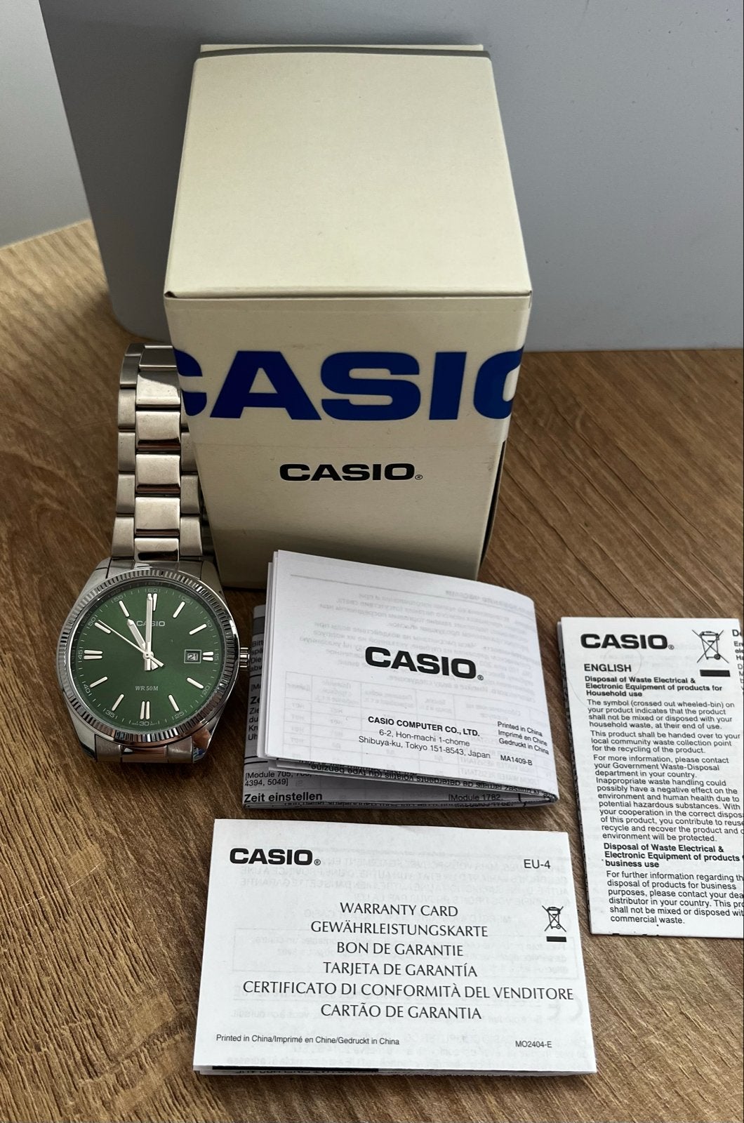 Casio Polshorloge met Groene Wijzerplaat en Stalen Band, Sieraden, Tassen en Uiterlijk, Horloges | Heren, Staal, Polshorloge, Nieuw