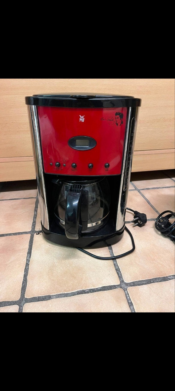 WMF Koffiemachine - Rood/Zwart, Gebruikt, 10 kopjes of meer, Koffiemachine, Gemalen koffie