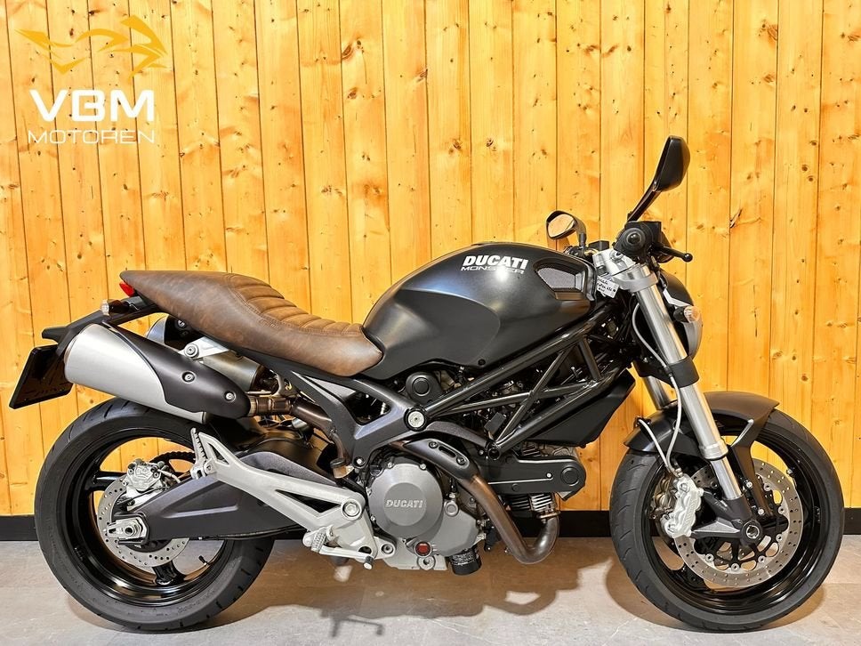 DUCATI MONSTER 696 M696 M-696 Rijklaar Lage tellerstand!, Motoren, DUCATI, 2 cilinders, Motorrijbewijs A, Bedrijf