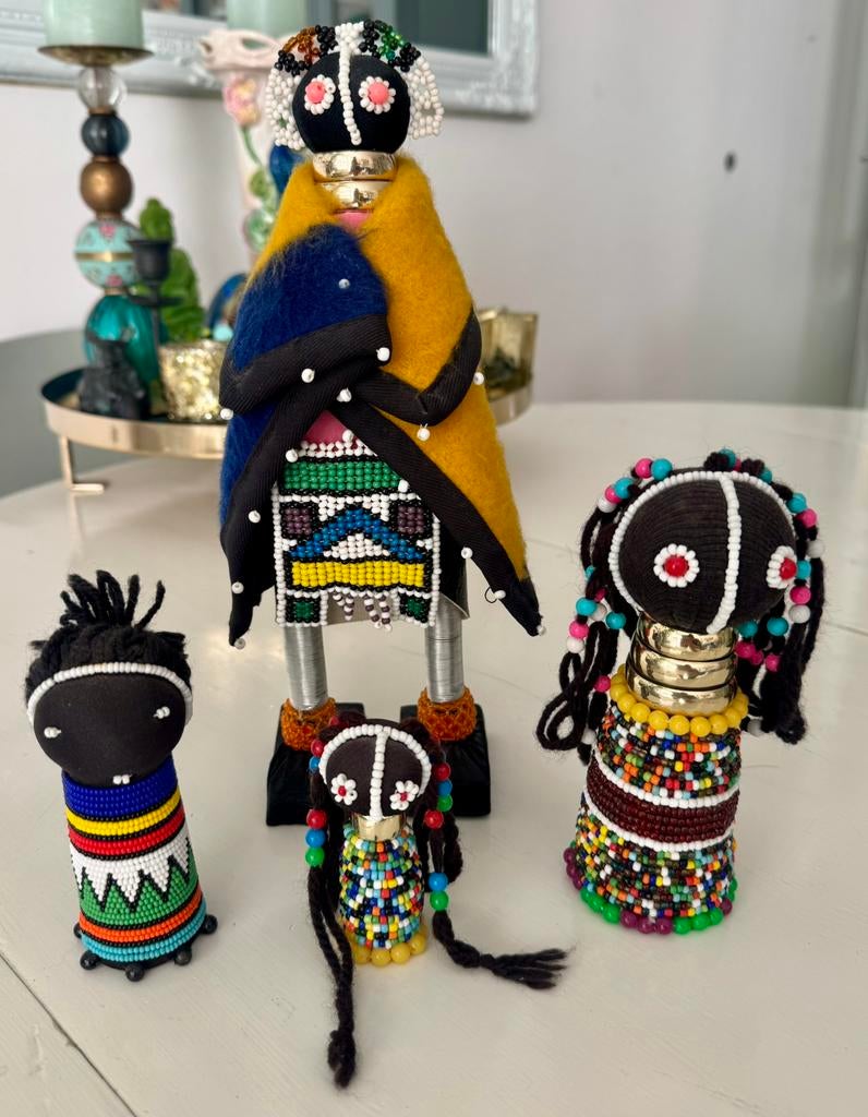 Set 4 Ndebele poppen uit Afrika, Ophalen of Verzenden, Zo goed als nieuw