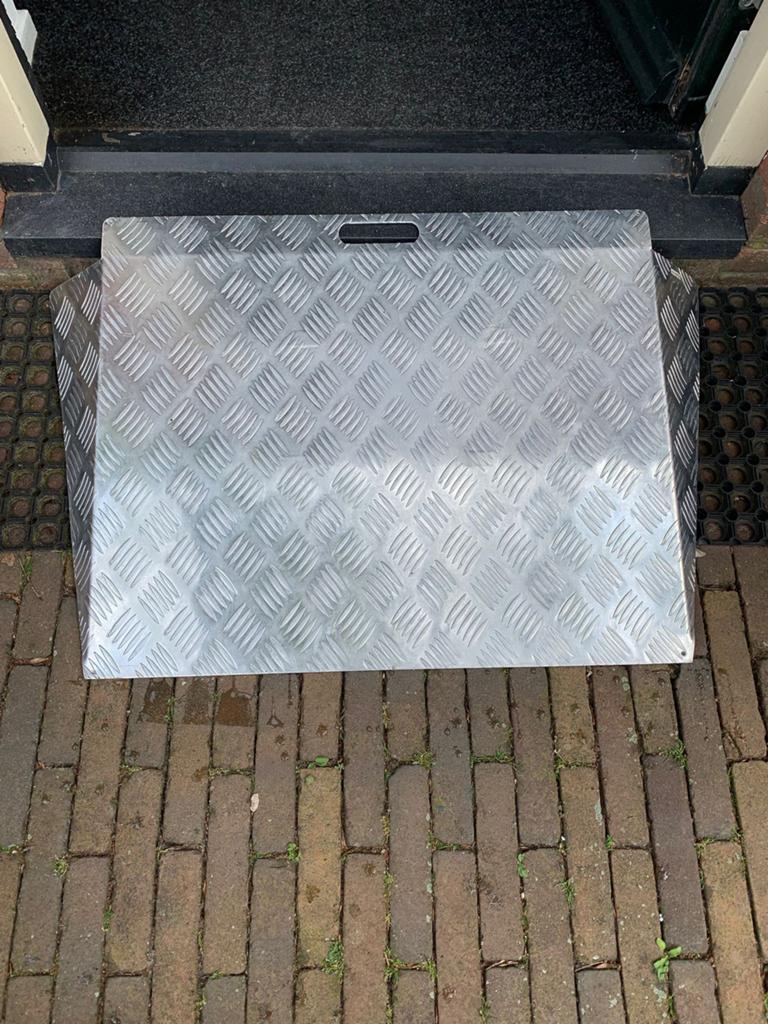 Aluminium drempelhulp / oprijplaat, Ophalen of Verzenden, Zo goed als nieuw