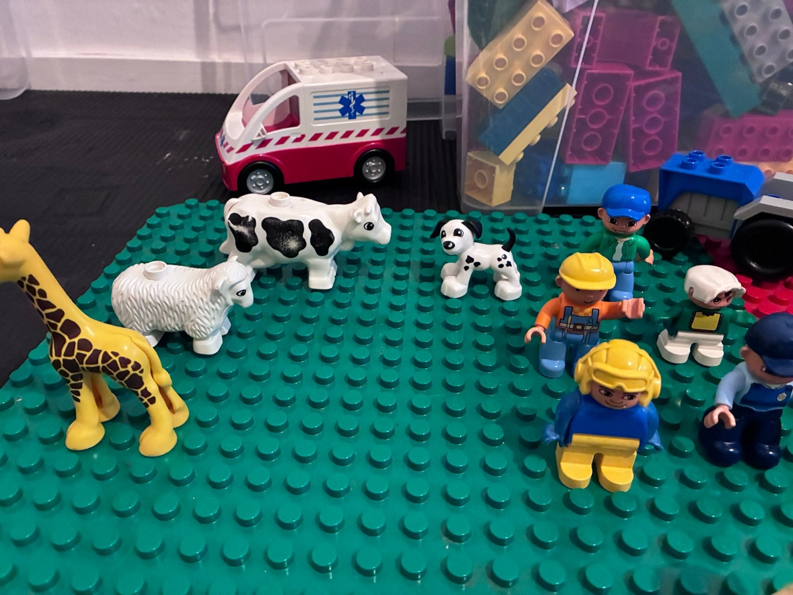 Grote partij LEGO Duplo met veel figuren en voertuigen, Ophalen, Gebruikt, Overige merken