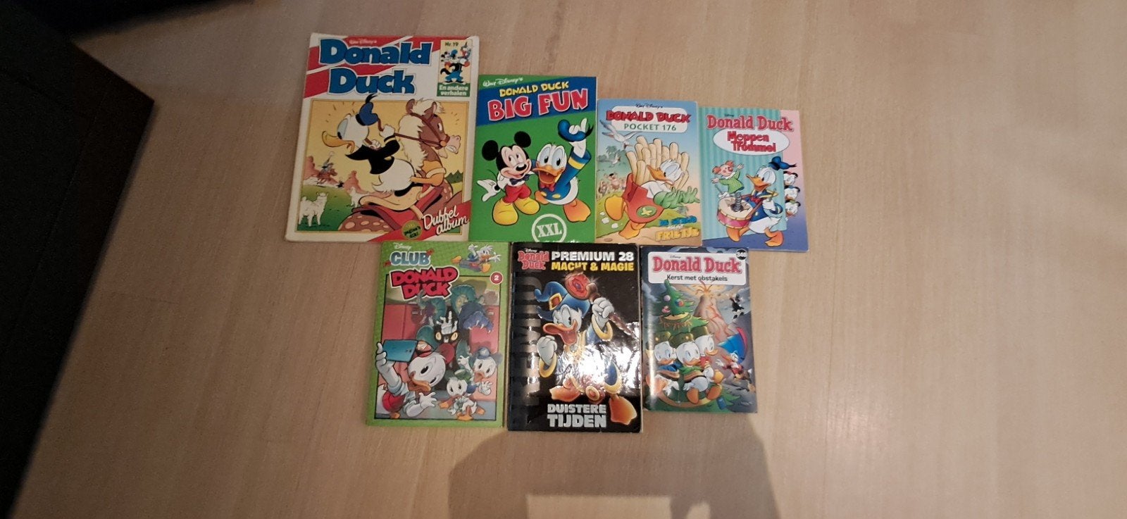 7 Donald Duck albums, Boeken, Meerdere comics, Ophalen of Verzenden, Gelezen, Europa