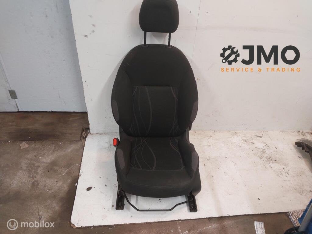 Stoel linksvoor  5-drs  Peugeot 208  2012-2019, Auto-onderdelen, Interieur en Bekleding, Gebruikt, Ophalen of Verzenden, Peugeot