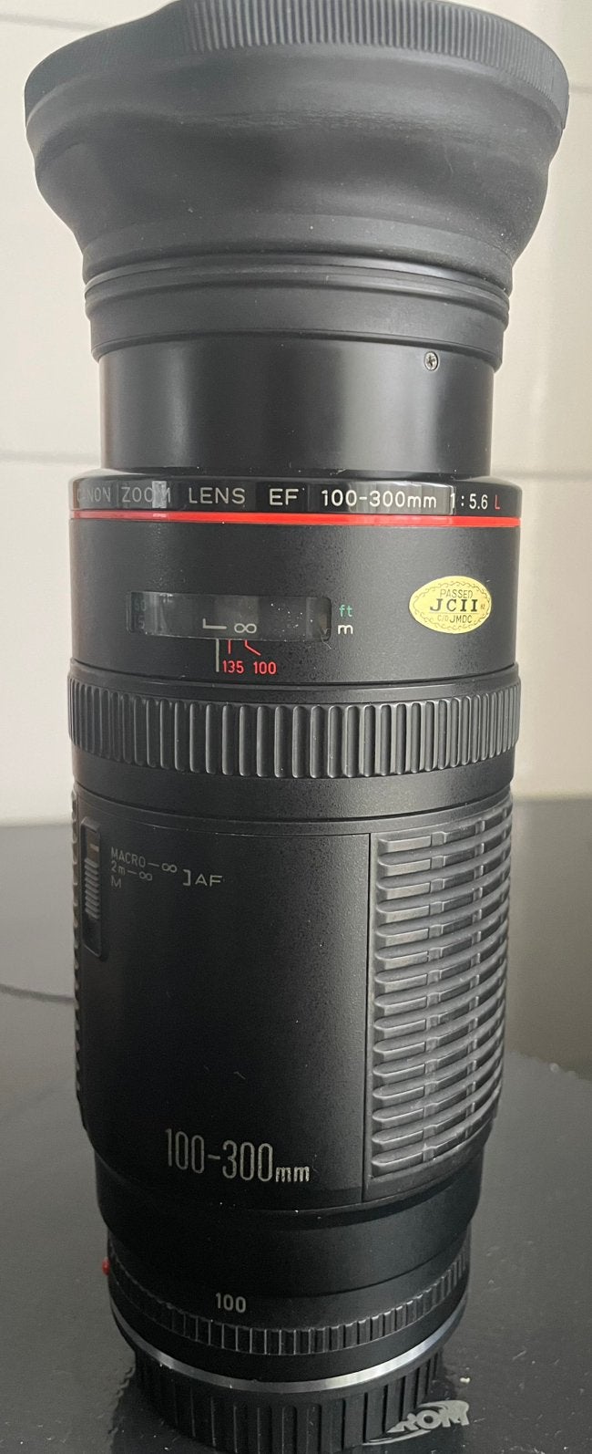 Canon 100-300mm f/5.6 L €200,-, Gebruikt, Canon, Zonnekap, 300 mm