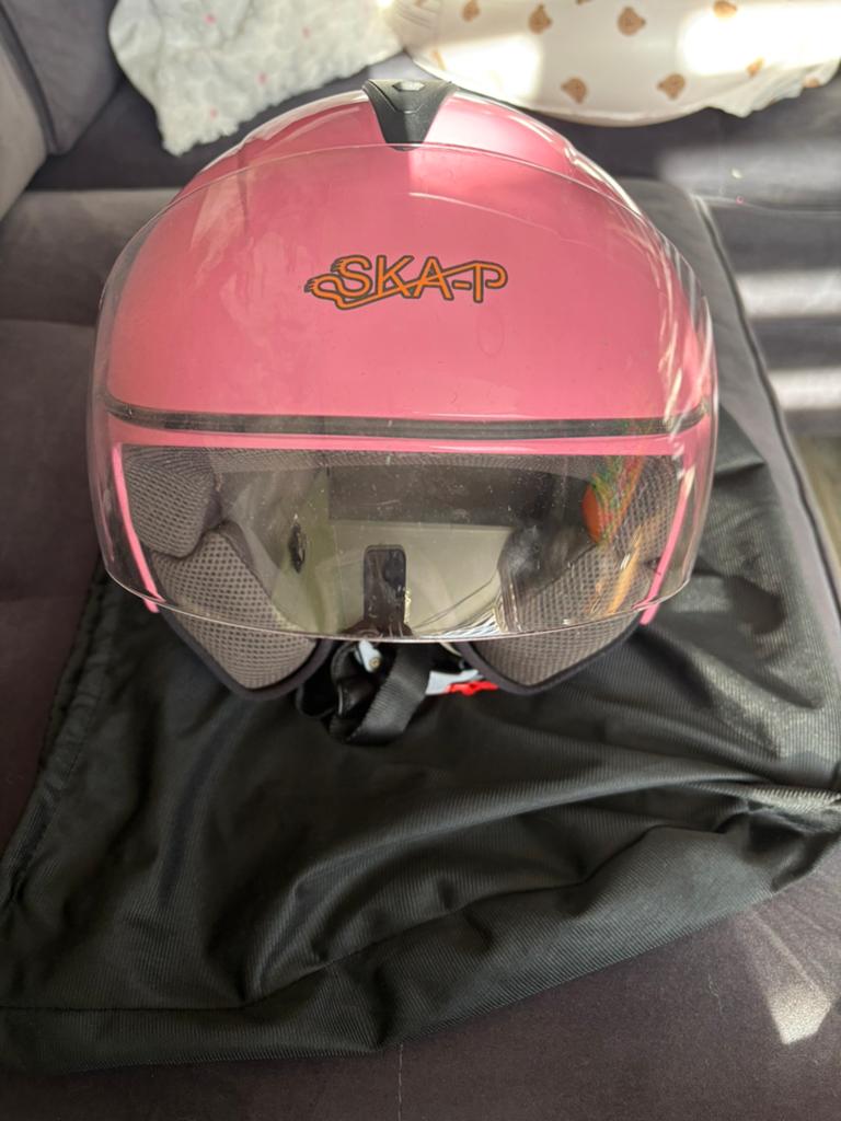 Roze helm, Fietsen en Brommers, Brommerhelmen, Ophalen of Verzenden, Zo goed als nieuw, Medium
