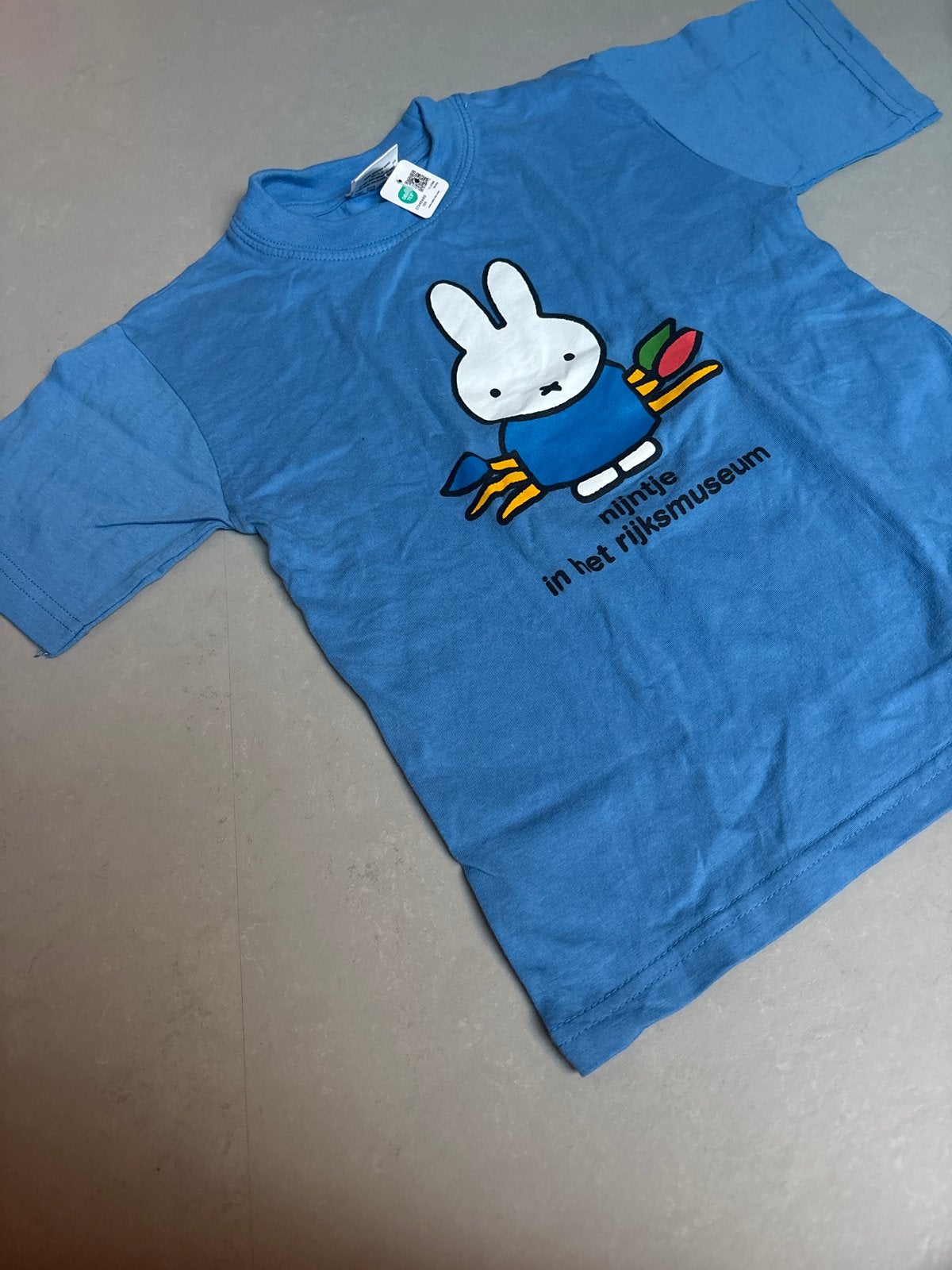 Nijntje in het Rijksmuseum T-shirt - Blauw maat 110 / 116, Ophalen of Verzenden, Nieuw, Jongen of Meisje, Shirt of Longsleeve