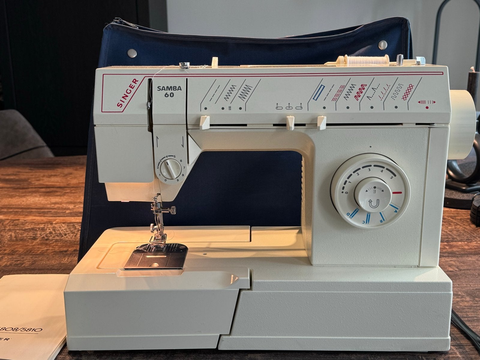 Singer Samba 60 Naaimachine met accessoires en hoes, Ophalen, Gebruikt, Naaimachine, Singer
