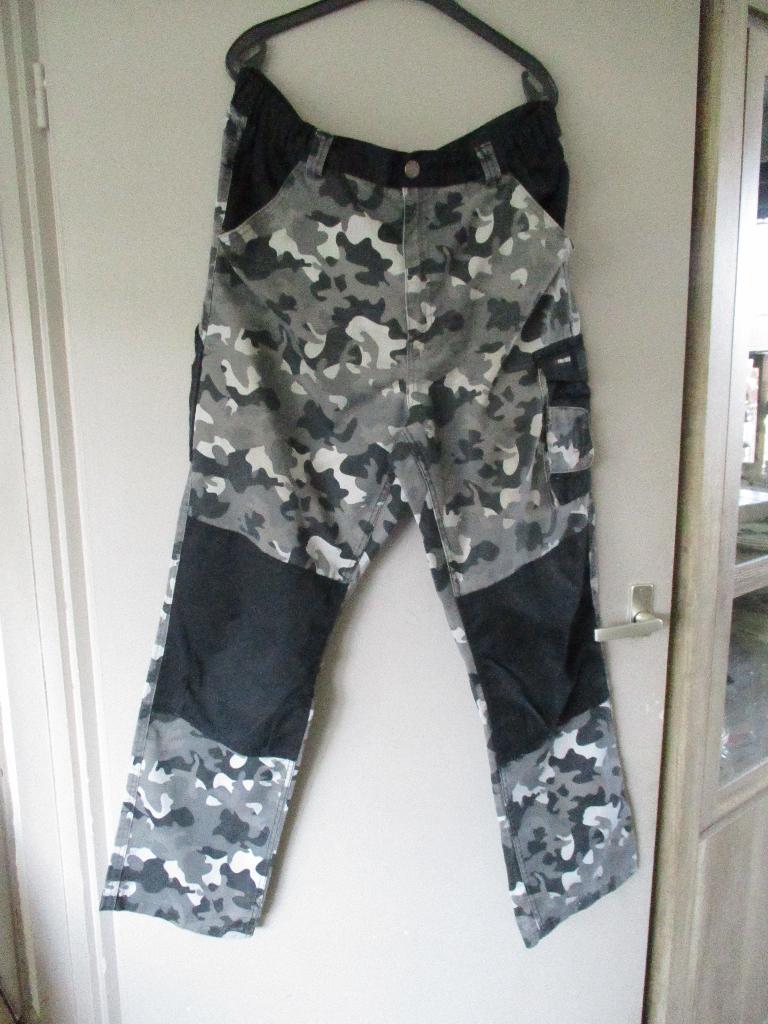 Parkside camouflage werkbroek maat 58 zgan, Tuin en Terras, Werkkleding, Heren, Ophalen of Verzenden, Broek, Parkside