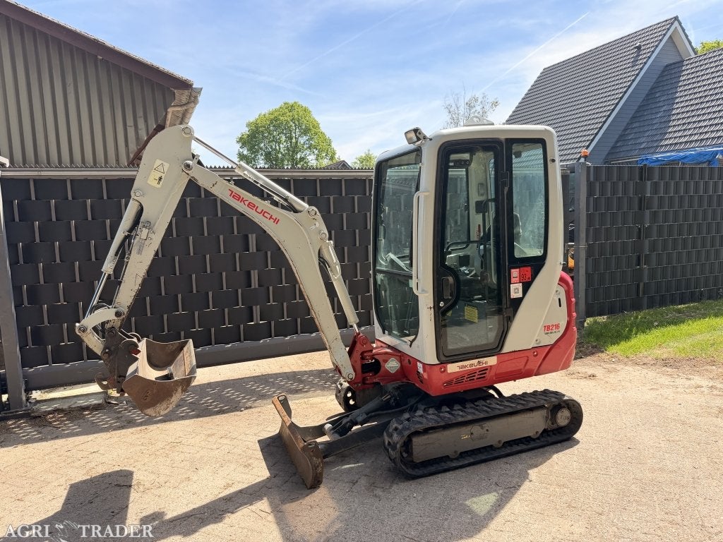 Takeuchi TB216 graafmachine kubota hitachi yanmar bobcat