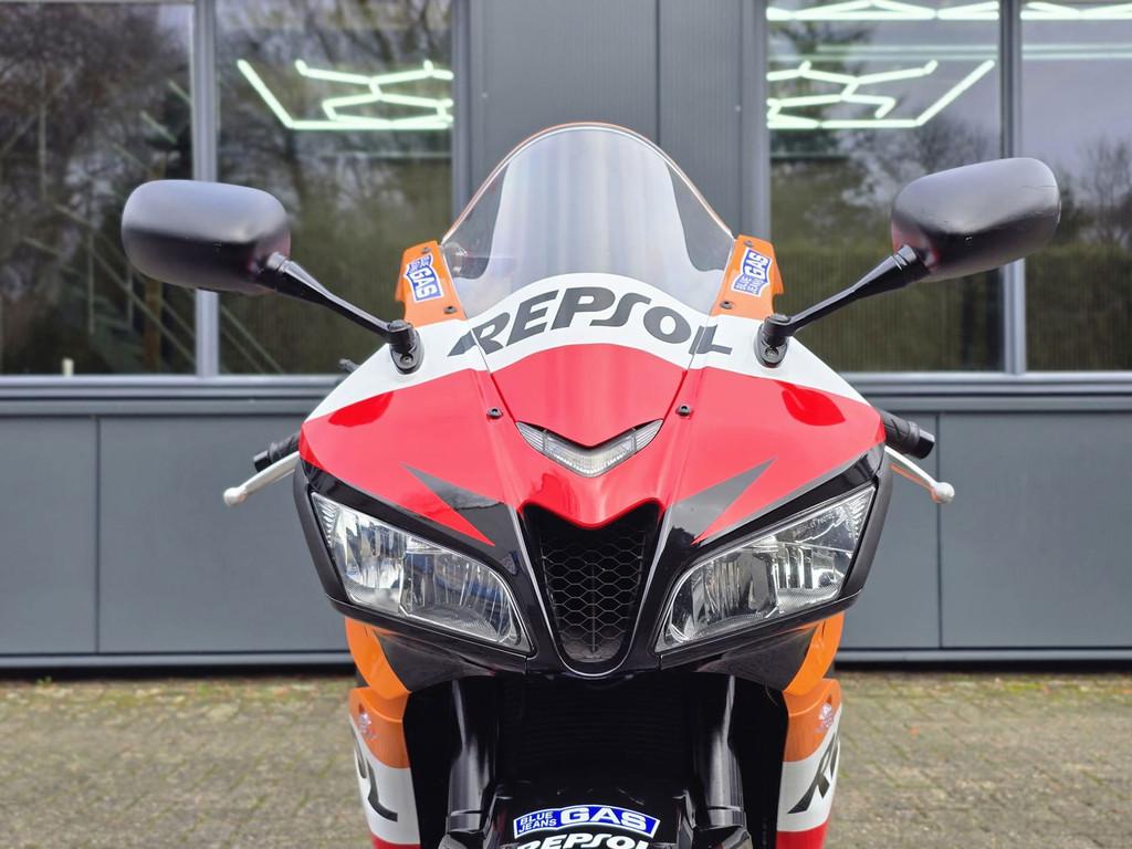 Honda Sport CBR 600RR Repsol uitgevoerd. Nieuwe banden., Motoren, Automotive & Motomotive Correct, Bedrijf, Meer dan 35 kW, 599 cc