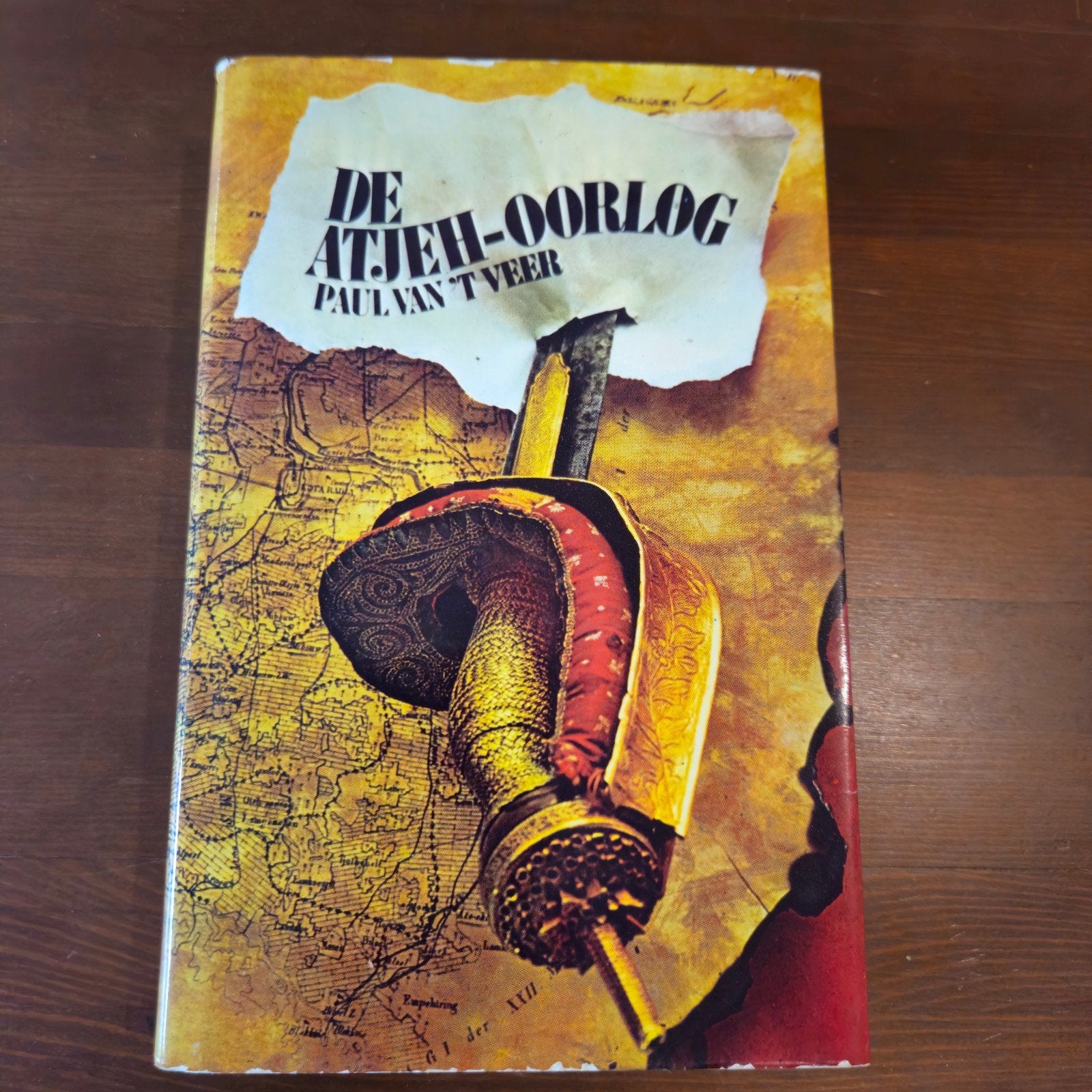 De Atjeh-Oorlog - Paul van 't Veer (1969), Ophalen of Verzenden, 20e eeuw of later, Gelezen, Paul van 't Veer
