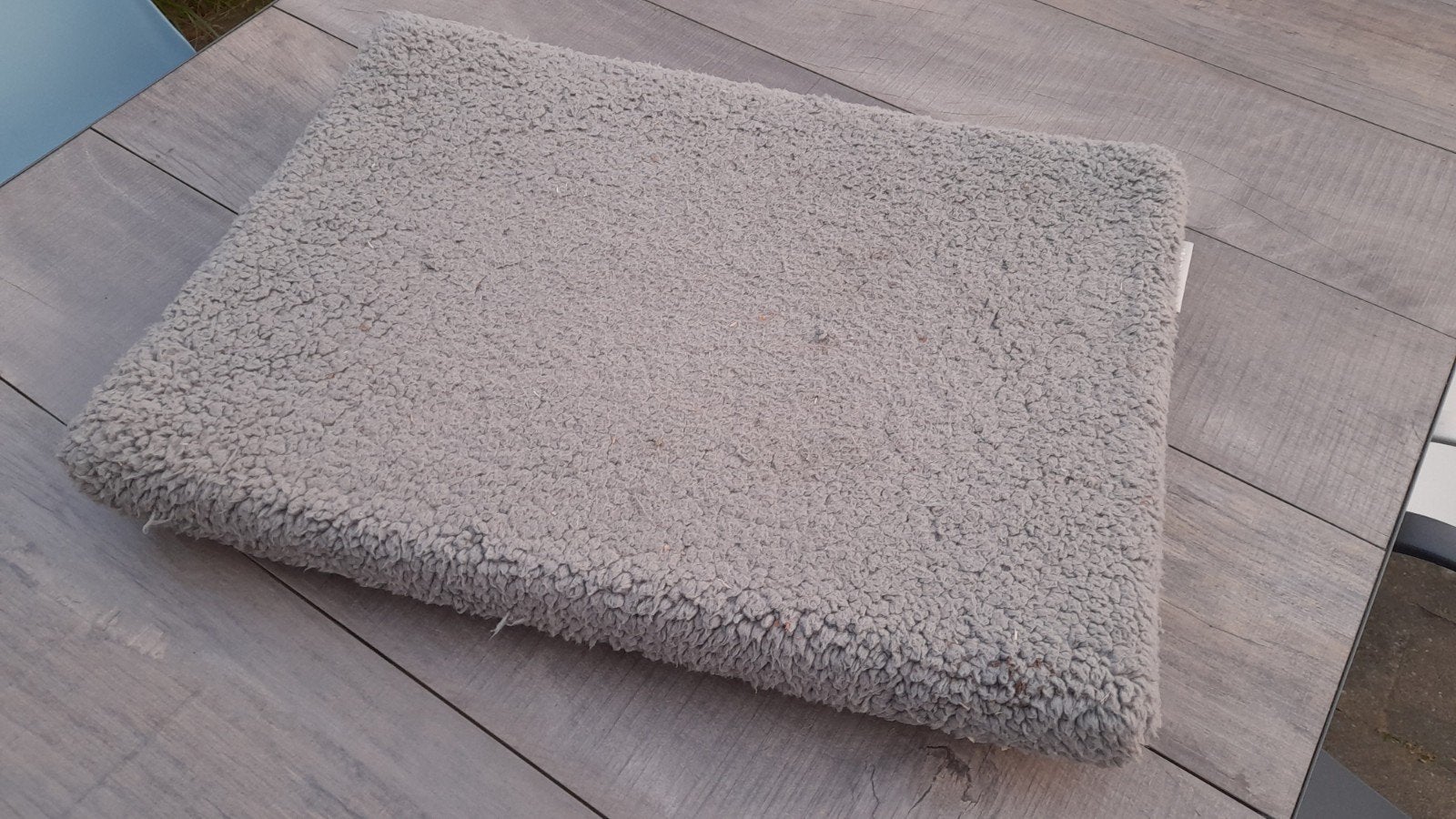 Orthopedisch Benchkussen Beeztees 60x45x5cm grijs, Ophalen