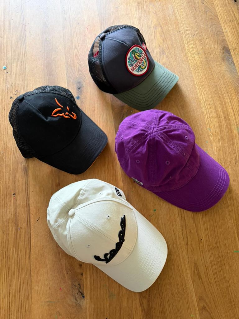 TKA: diverse caps. La Coste (verkocht) New Era, Fox, Coastai, Ophalen of Verzenden, Zo goed als nieuw